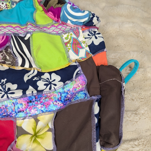 PUALANI COLORFUL BEACH TOTE - Picture 2 of 16